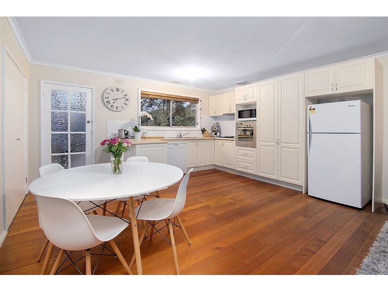 14 Oakley Street, Mount Dandenong VIC 3767