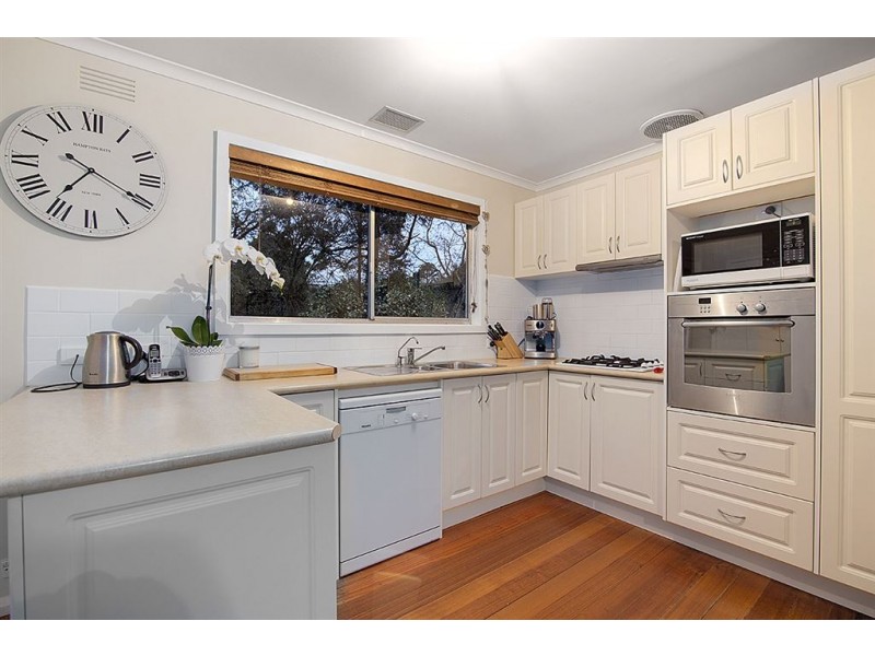 14 Oakley Street, Mount Dandenong VIC 3767