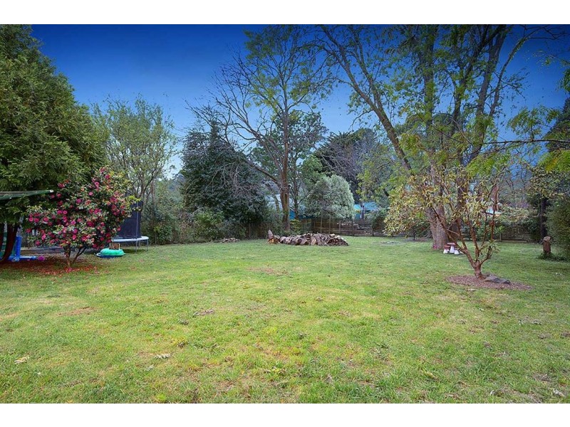 14 Oakley Street, Mount Dandenong VIC 3767