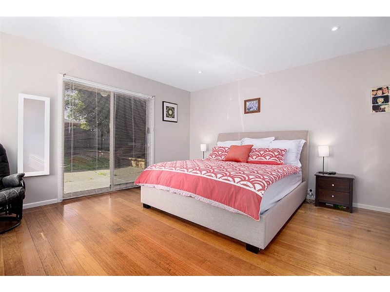 1 McComb Crescent, Bayswater VIC 3153