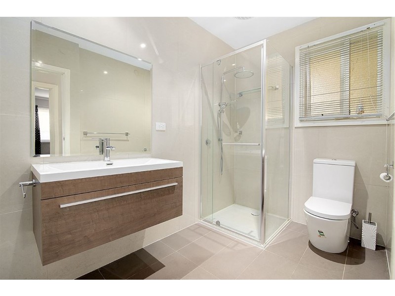 1 McComb Crescent, Bayswater VIC 3153