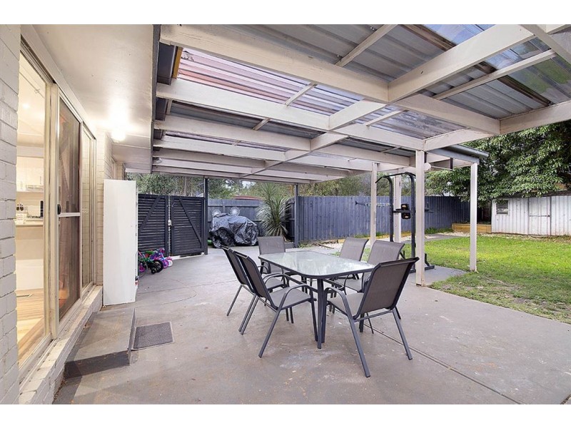 1 McComb Crescent, Bayswater VIC 3153