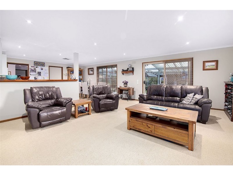 2 Wimborne Court, Bayswater North VIC 3153