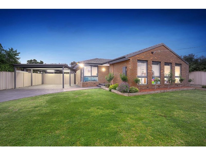 4 Paramount Avenue, Kilsyth VIC 3137