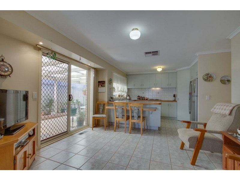 2/13 Woodvale Road, Boronia VIC 3155