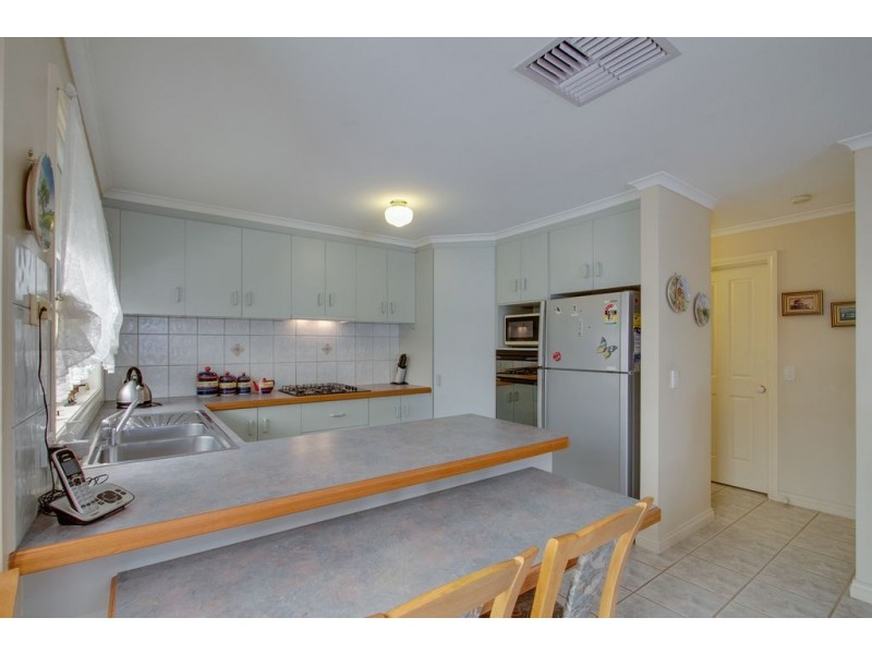 2/13 Woodvale Road, Boronia VIC 3155