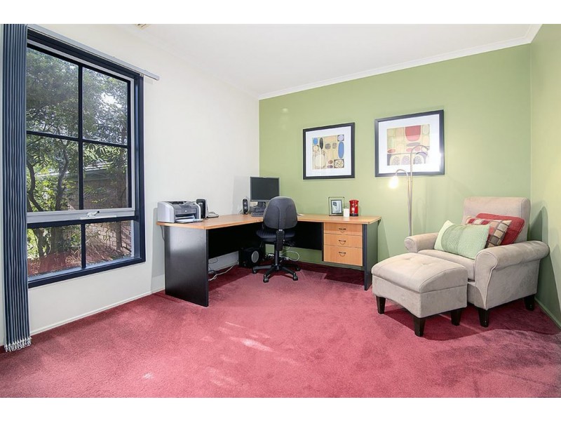 8 Pioneer Way, Kilsyth South VIC 3137