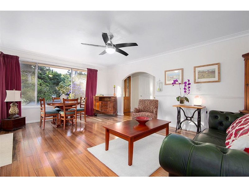 8 Vaughan Road, Ferntree Gully VIC 3156