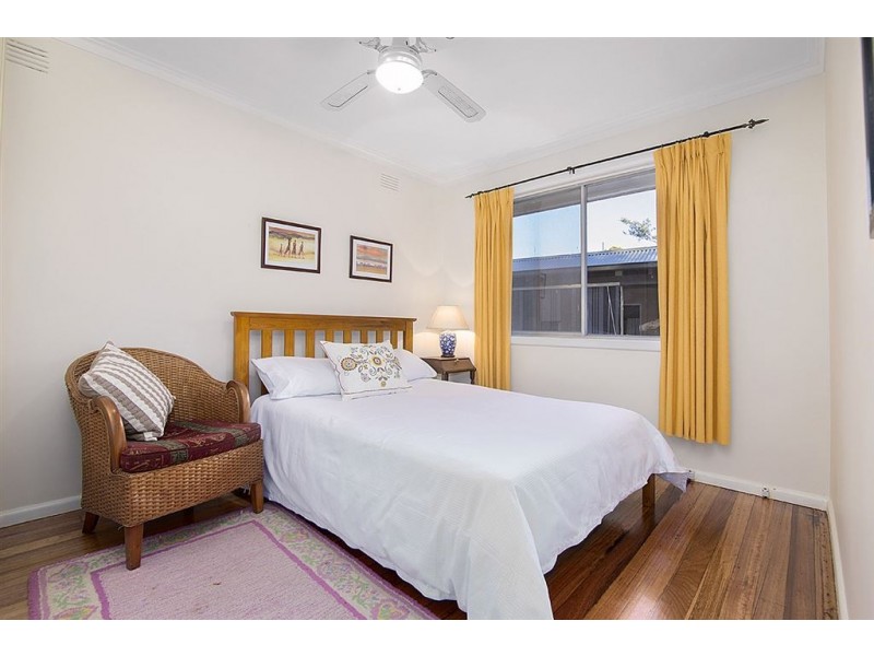 8 Vaughan Road, Ferntree Gully VIC 3156