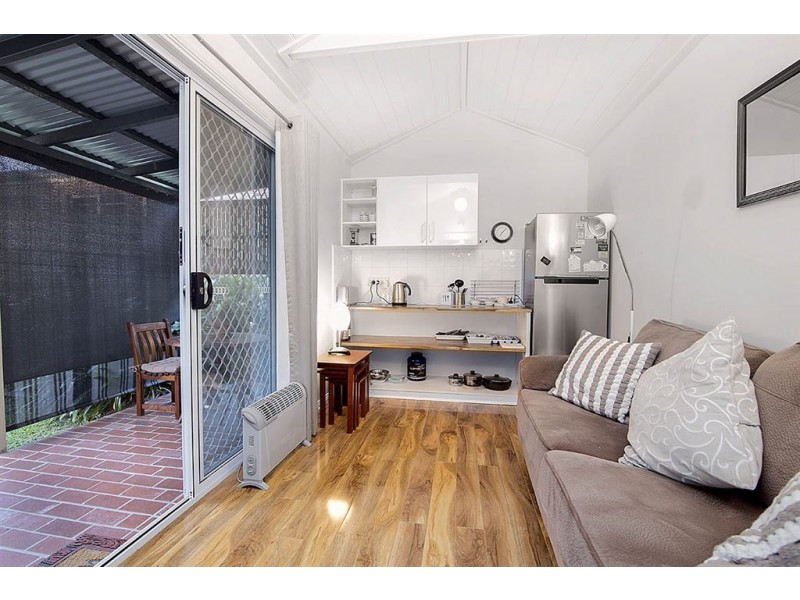 8 Vaughan Road, Ferntree Gully VIC 3156