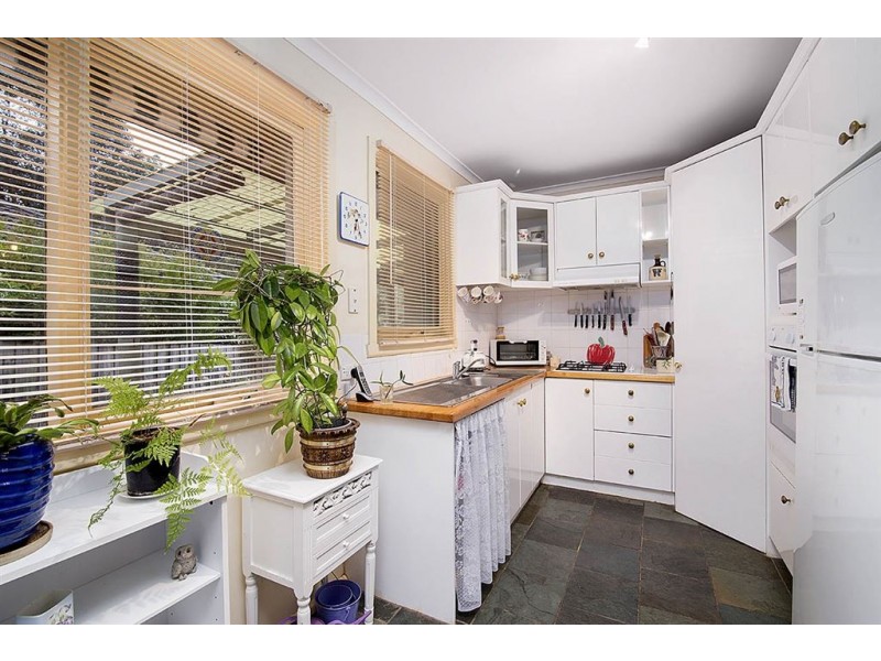 72 Edina Road, Ferntree Gully VIC 3156