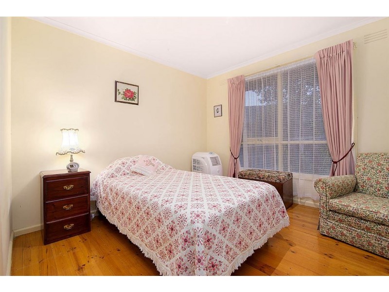 72 Edina Road, Ferntree Gully VIC 3156