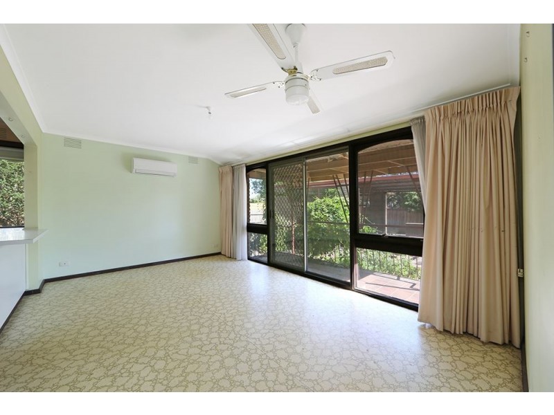 2 Winchester Drive, Bayswater North VIC 3153