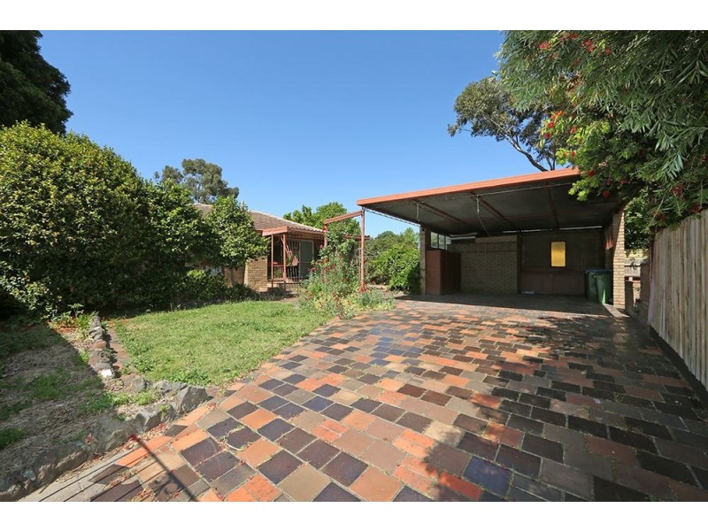 2 Winchester Drive, Bayswater North VIC 3153