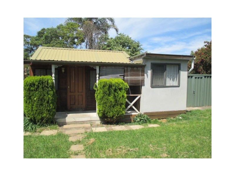 5 King Parade, Knoxfield VIC 3180