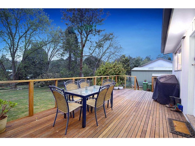 14 Oakley Street, Mount Dandenong VIC 3767