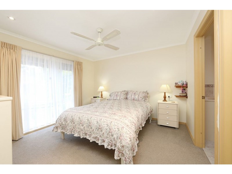 16 Lorikeet Court, Boronia VIC 3155
