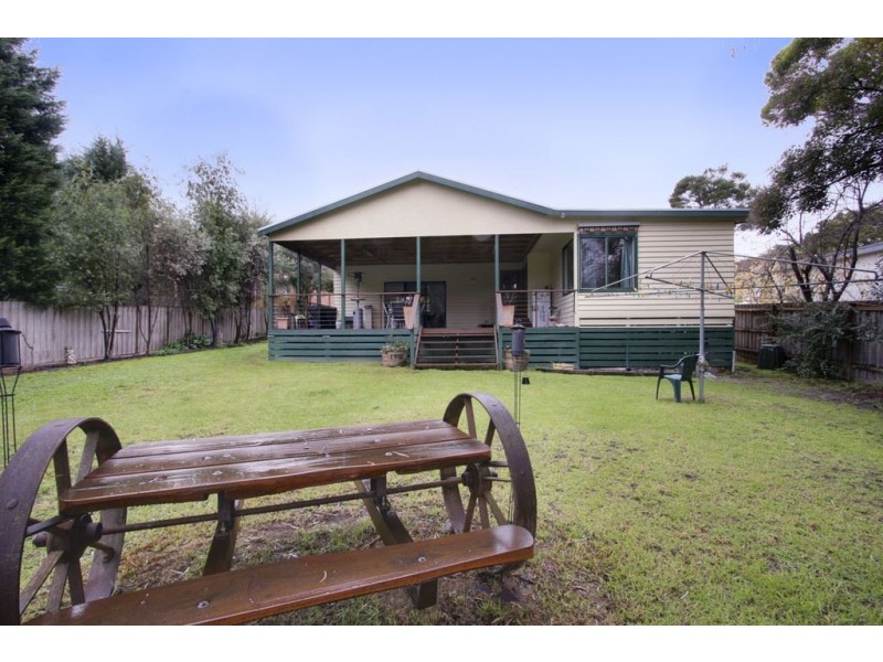 2 Wayne Avenue, Boronia VIC 3155