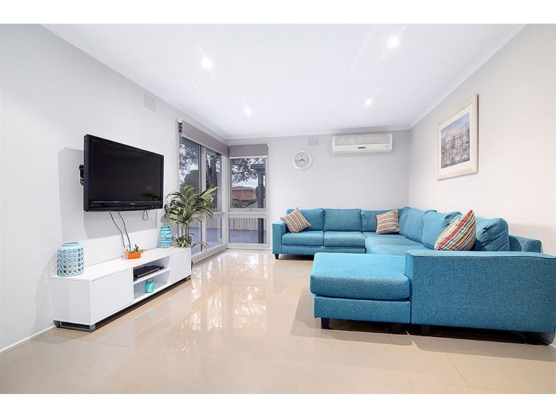 4 Paramount Avenue, Kilsyth VIC 3137