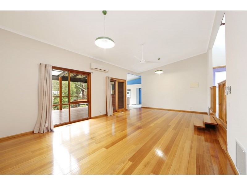 15 Rona Street, Ferntree Gully VIC 3156