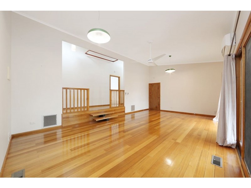 15 Rona Street, Ferntree Gully VIC 3156
