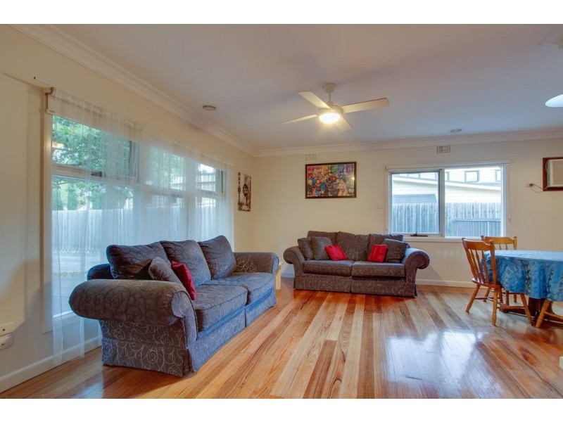 16 Glenfern Road, Ferntree Gully VIC 3156