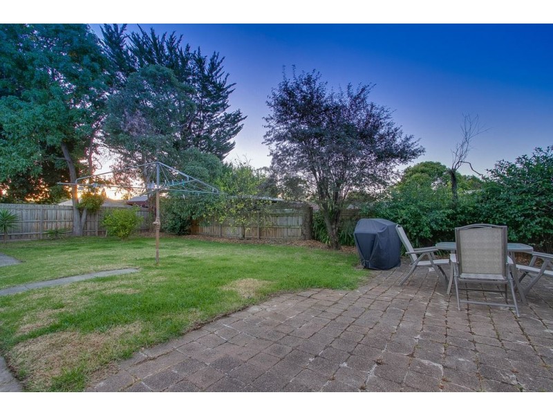 16 Glenfern Road, Ferntree Gully VIC 3156