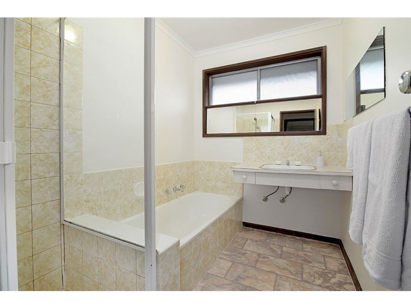 1/5 Violen Street, Bayswater VIC 3153