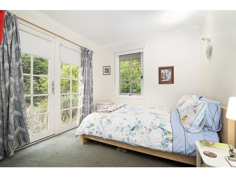 15 Myrtle Grove, Tecoma VIC 3160