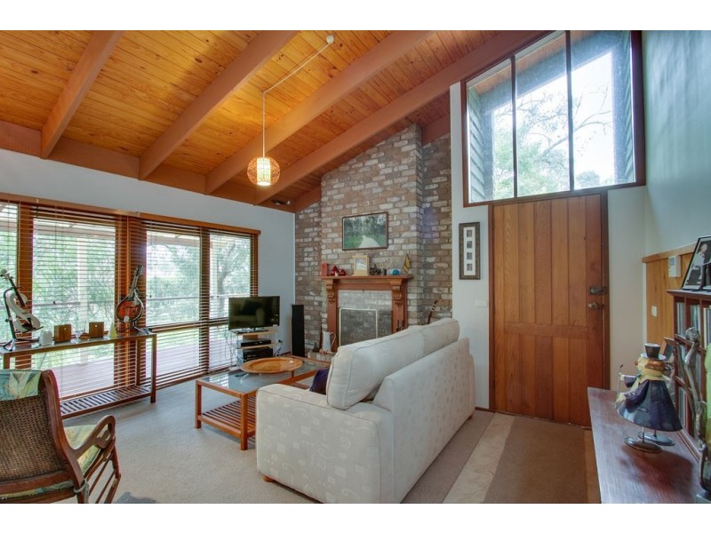 58 Ferndale Road, Upper Ferntree Gully VIC 3156