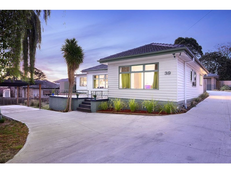 39 Canterbury Road, Montrose VIC 3765