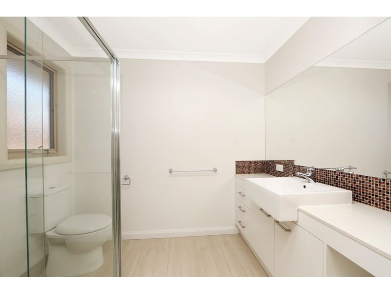 11 Mountainview Crescent, Seaford VIC 3198