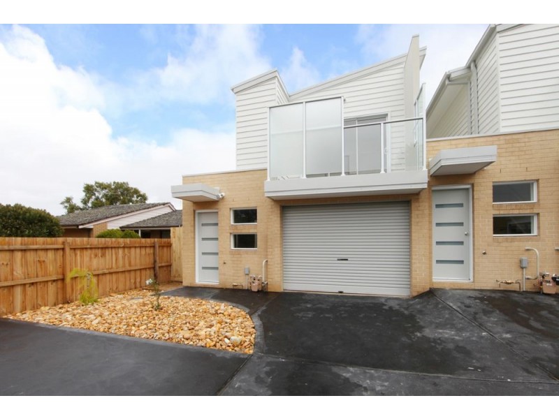 3/2 Tulip Crescent, Boronia VIC 3155