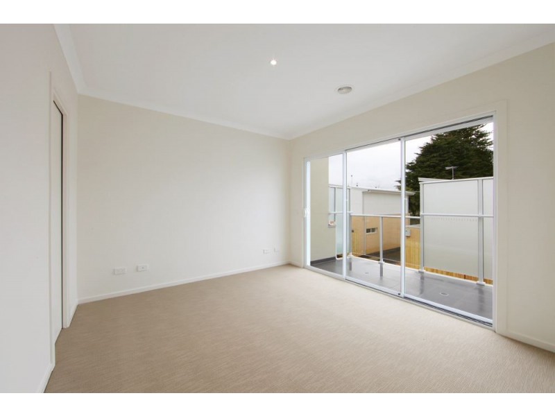 3/2 Tulip Crescent, Boronia VIC 3155