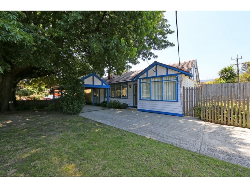 23 Glenfern Road, Ferntree Gully VIC 3156