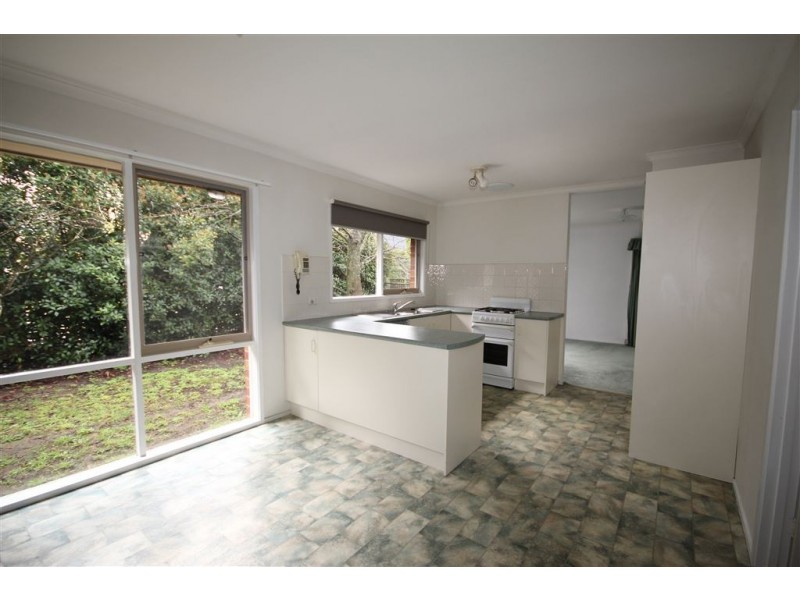 1/11 The Avenue, Ferntree Gully VIC 3156