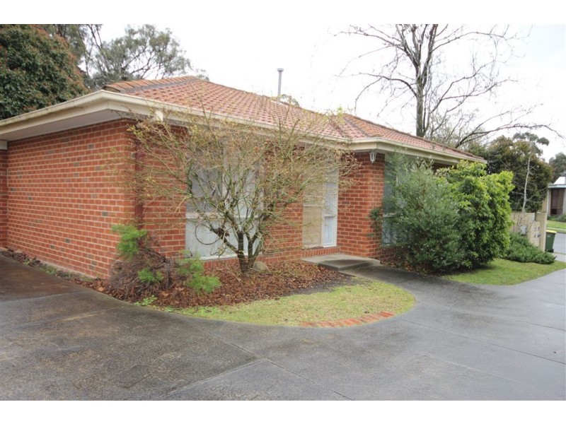 1/11 The Avenue, Ferntree Gully VIC 3156