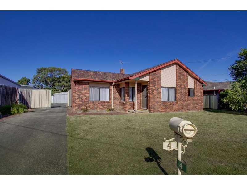 4 Harcourt Road, Boronia VIC 3155