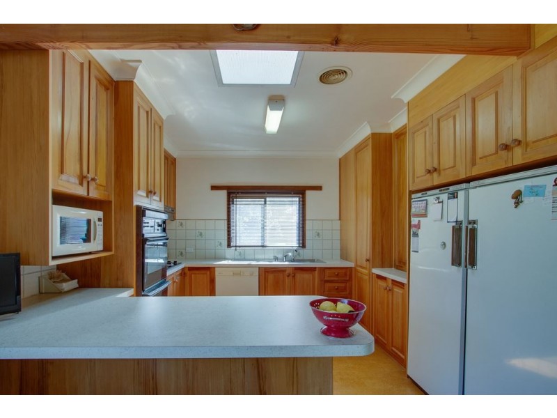 4 Harcourt Road, Boronia VIC 3155