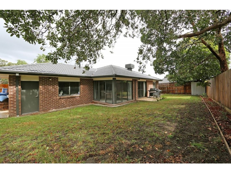 37 Canterbury Road, Montrose VIC 3765