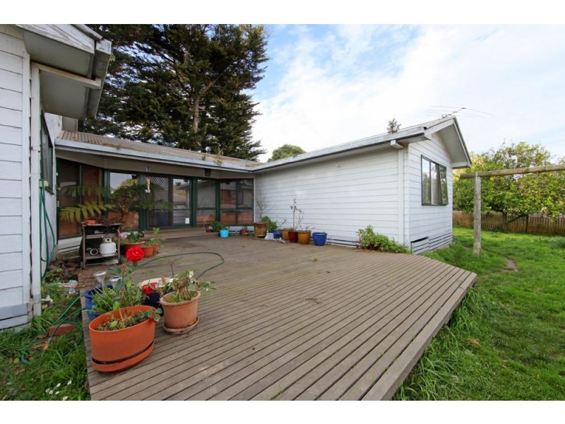 1 Tulip Crescent, Boronia VIC 3155