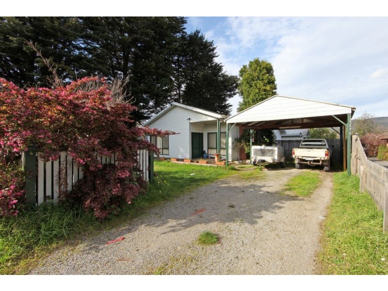 1 Tulip Crescent, Boronia VIC 3155