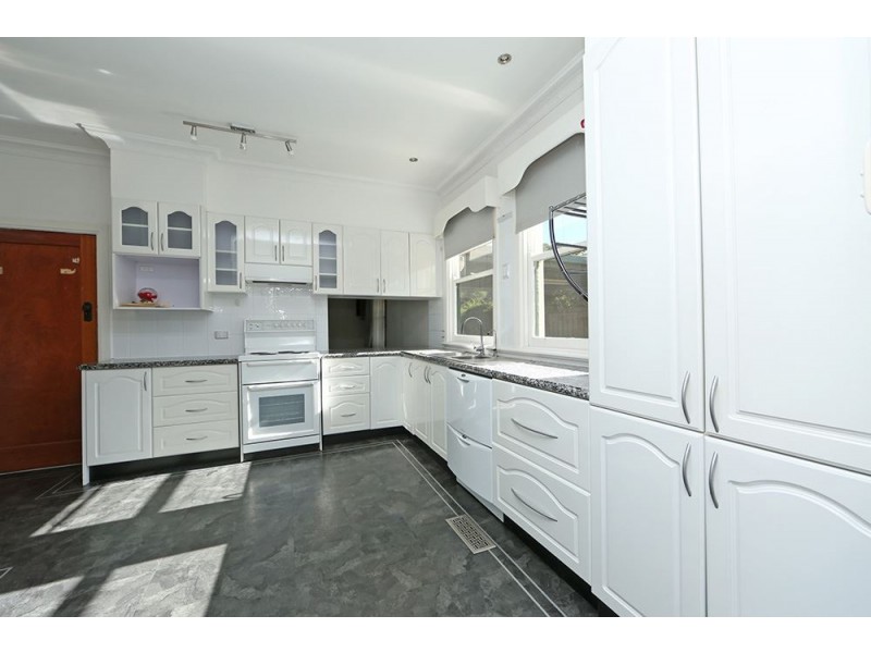 42 Burke Road, Ferntree Gully VIC 3156