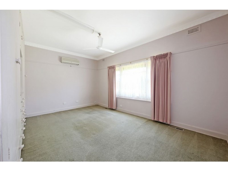 42 Burke Road, Ferntree Gully VIC 3156