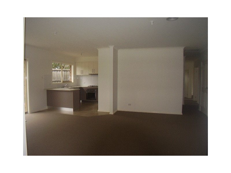 2/11 Quinn Court, Rowville VIC 3178