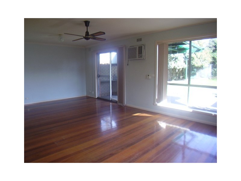 5 Iris Crescent, Boronia VIC 3155