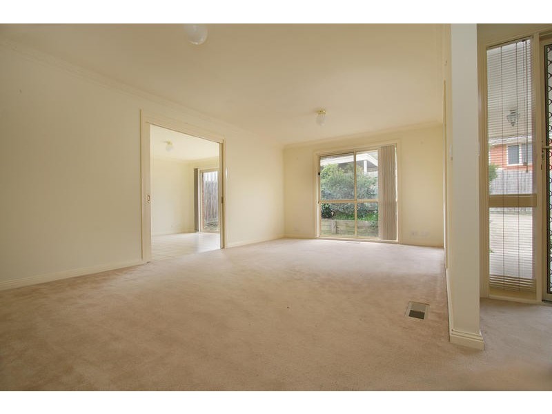 2/55 Orange Grove, Bayswater VIC 3153