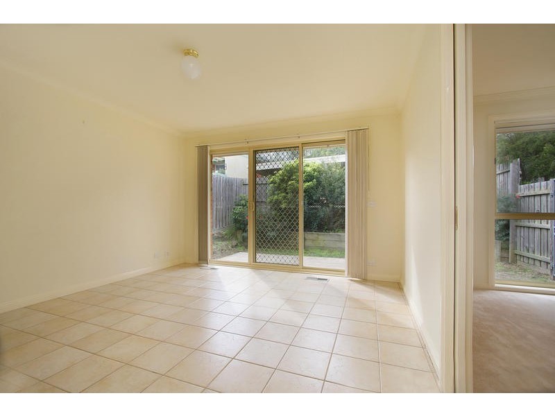 2/55 Orange Grove, Bayswater VIC 3153
