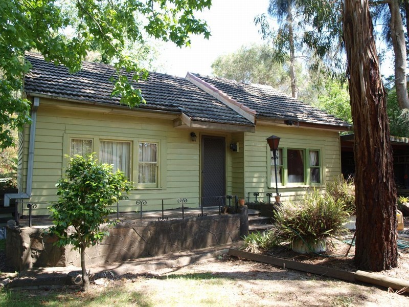 16 Tulip Crescent, Boronia VIC 3155