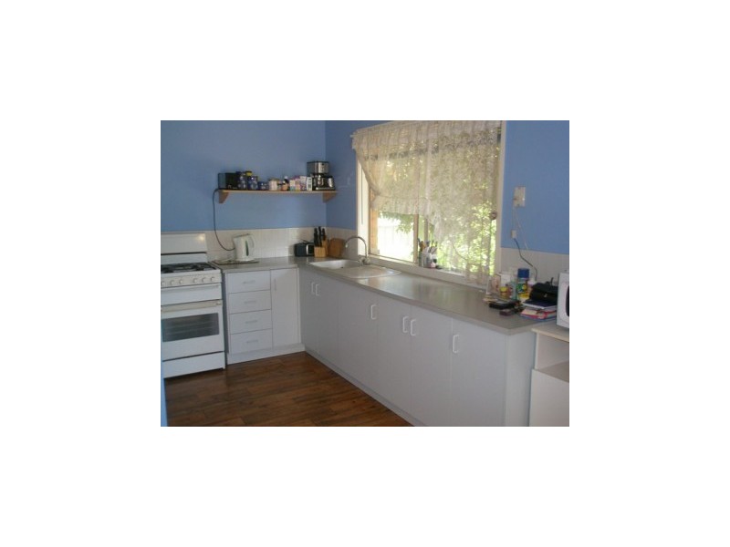 2 Handasyde Ave, Kilsyth South VIC 3137